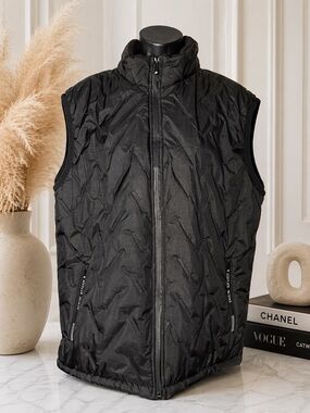 NEW SPORT Faux Fur Lined Puffer Vest Women’s Large Black Cozy Winter Layer